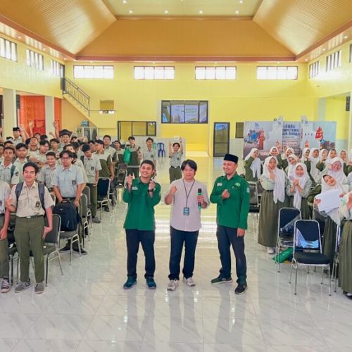 UMAHA Mengajar, Eksplorasi Visual Fotografi Menggunakan Teknik Framing Paper