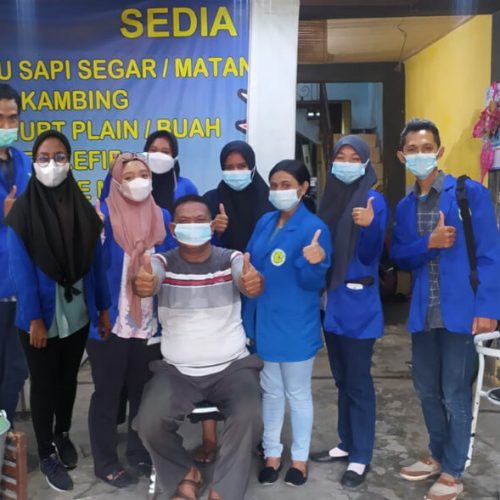MELALUI KKN TEMATIK KEWIRAUSAHAAN UMAHA TAHUN 2021 KELOMPOK 26 MELAKUKAN PENDAMPINGAN MITRA USAHA “KAMPOENG TERNAK”